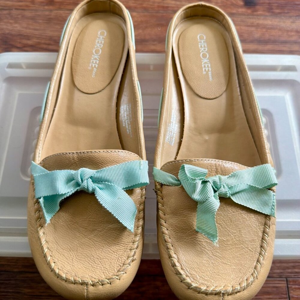 Cherokee Tan Moccasin Flats w/ Mint Bow Slip-On Preppy Casual Size 7